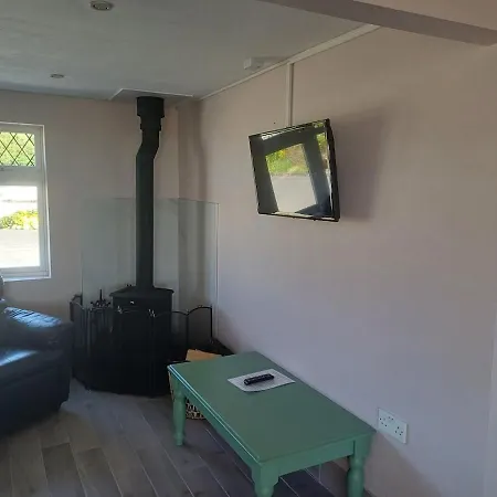 Апартаменты Anna's East Quilty